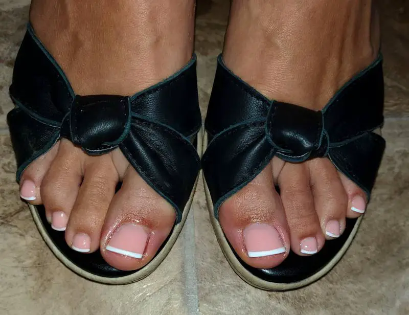 60 Elegant French Tip Nail For A Super Trendy Manicure (2023 Update) 47 French Nail Designs for Toes 1