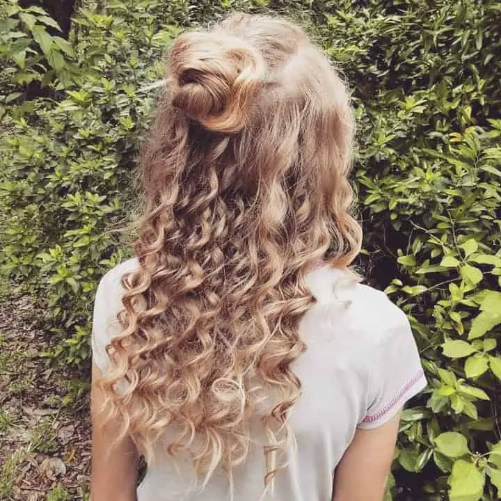 60 Half-Up Half-Down Hairstyles You’ll Fall in Love with (2023 Update) 20 Half-Up Bun Hairstyles 4
