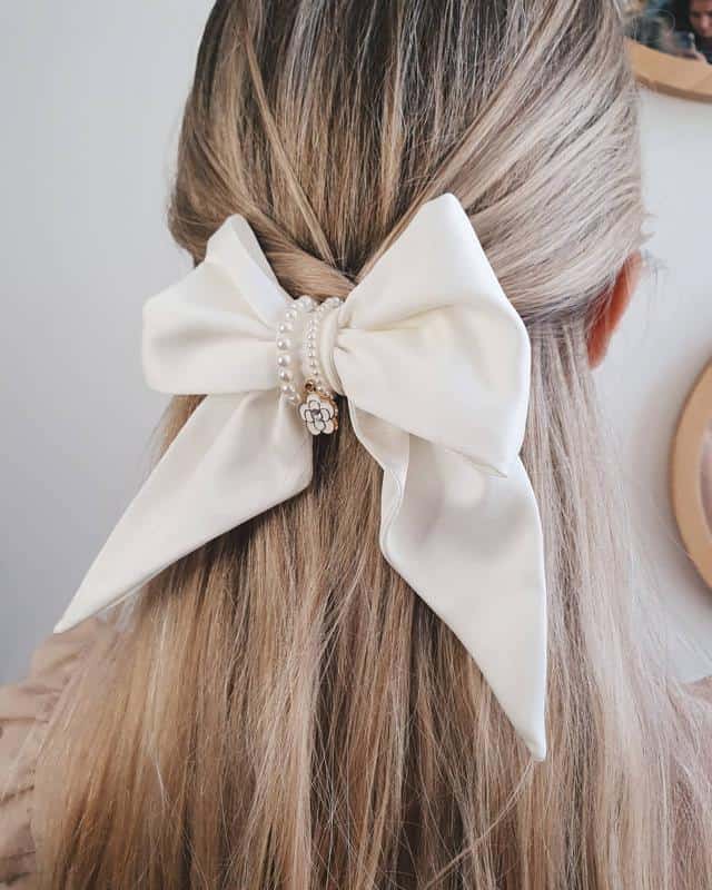 60 Half-Up Half-Down Hairstyles You’ll Fall in Love with (2023 Update) 6 Half-Up, Half-Down Hairstyle With Bows and Ribbons 5