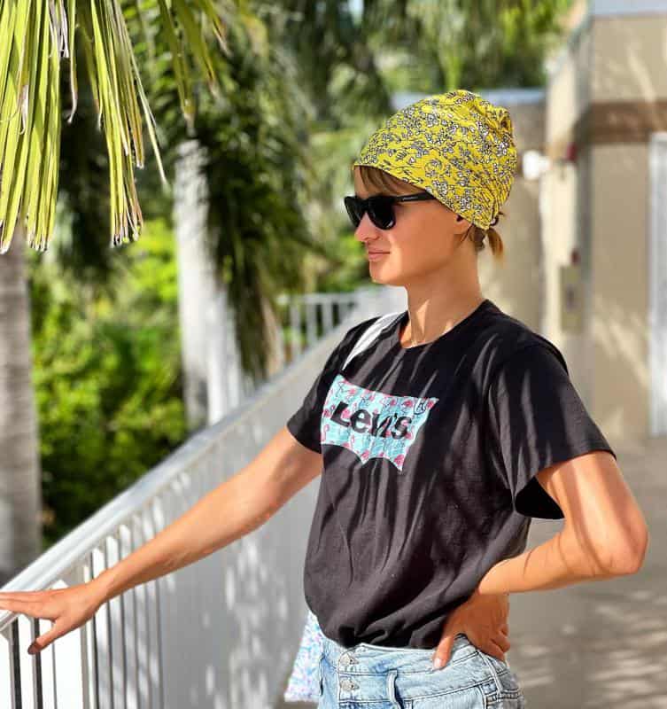 21 Gorgeous Bandana Hairstyles For Short Hair That You Will Love 13 High Contrast Bandana Hairstyle