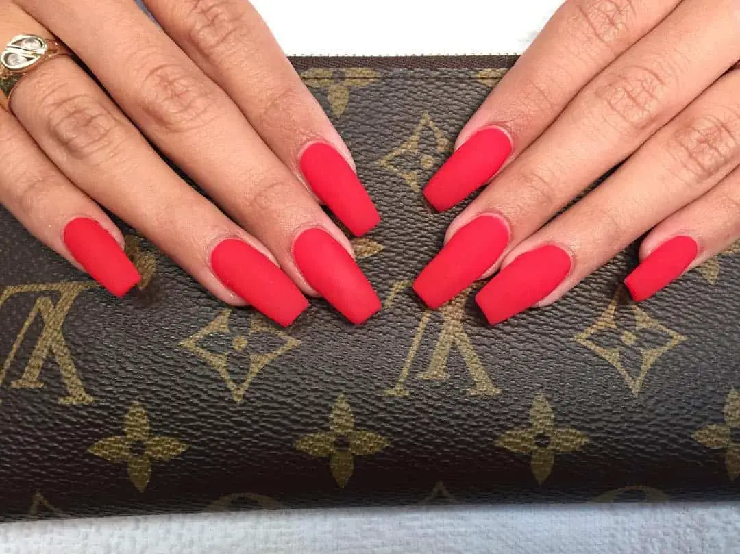 Hot Red Matte Nails 