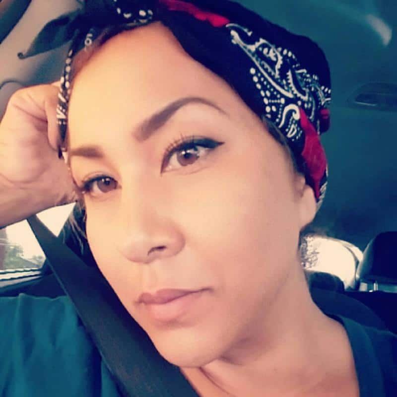 21 Gorgeous Bandana Hairstyles For Short Hair That You Will Love 10 Kerchief Style