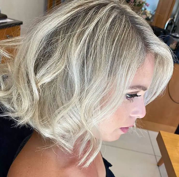 30+ Best Haircuts for Tall Skinny Girls (2023 Update) 6 Layered Bob for Tall Skinny Girl