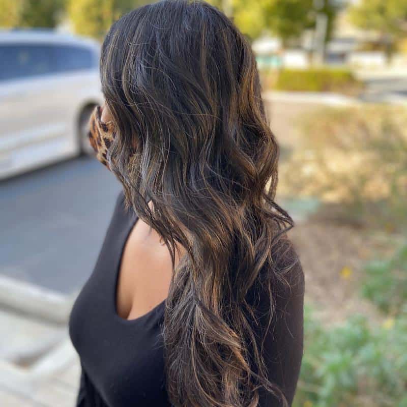 30+ Best Haircuts for Tall Skinny Girls (2023 Update) 3 Long Waves with Layers