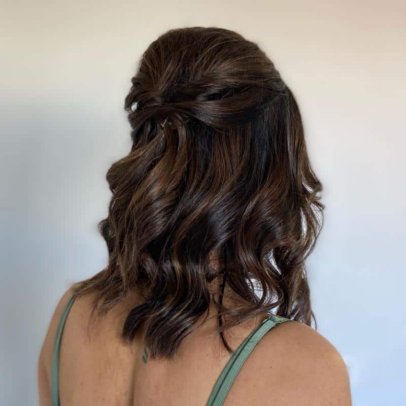 60 Half-Up Half-Down Hairstyles You’ll Fall in Love with (2023 Update) 23 Medium Hair Half-Up, Half-Down Hairstyles 2