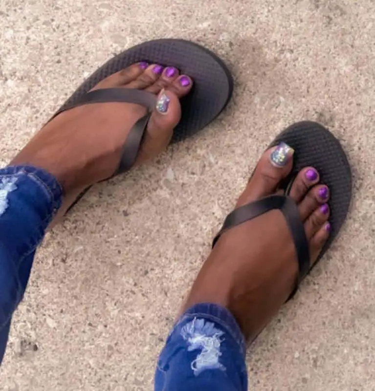 30 Magnificent Toe Nail Designs for Your Ideal Look (2023 Update) 10 Nail Design With Glitter