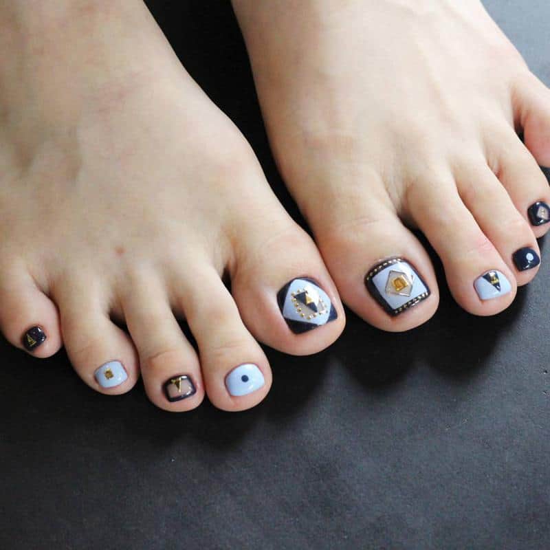 30 Magnificent Toe Nail Designs for Your Ideal Look (2023 Update) 22 Nail Toe Designs With Geometric Prints
