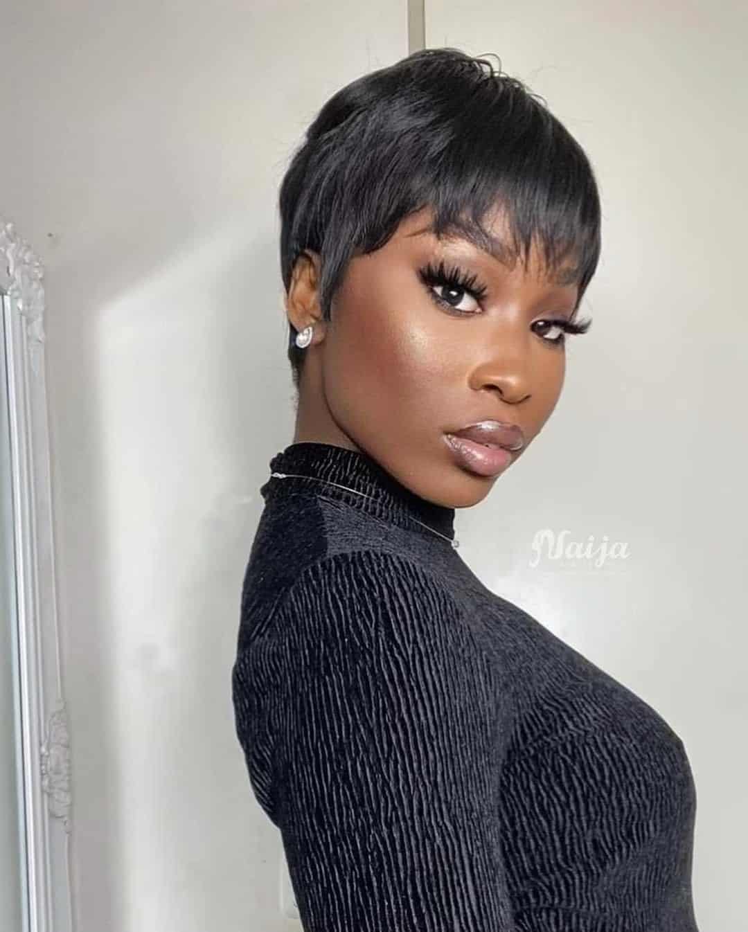 Top 32 Unique Fringe Hairdos for Women: Different Hair Length And Colors (2023 Update) 17 Pixie Hair Fringe