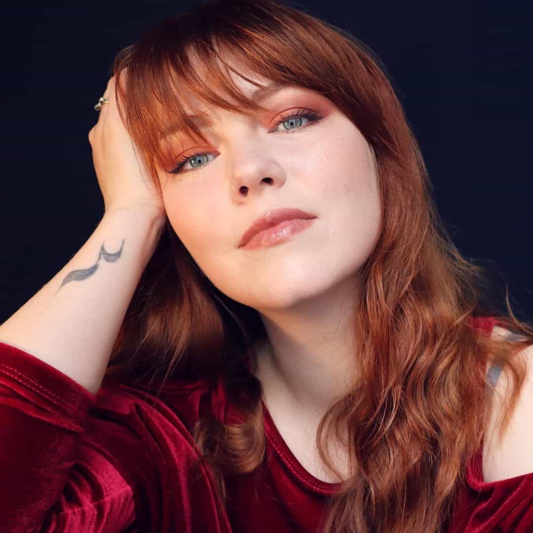 Top 32 Unique Fringe Hairdos for Women: Different Hair Length And Colors (2023 Update) 19 Red Copper Fringe Hair