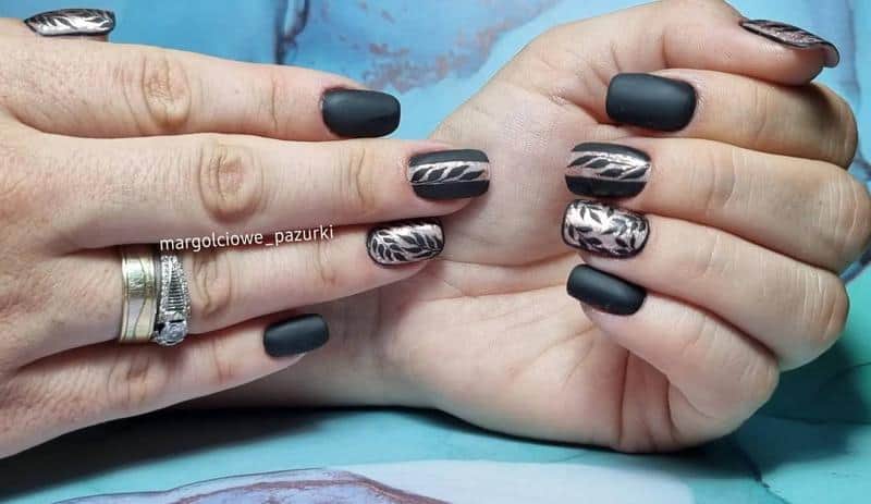 Rose Gold And Black Nails 1