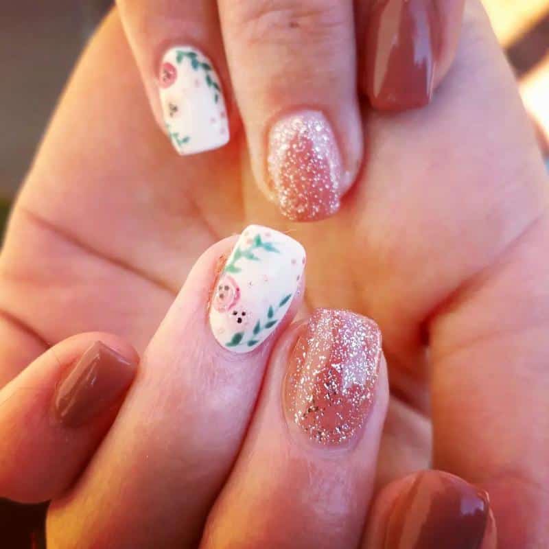 Rose Gold Nail Texture Ideas