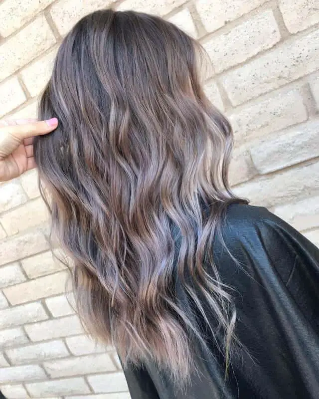 Hair Color Chart: Matching Hair Colors to Your Skin Tone (2023 Update) 31 Smoky Brown