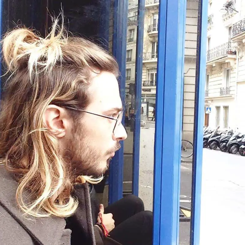 50+ Incredible Good Hairstyles for Those With Big Ears (2023 Update) 51 The Semi-Bun For Those With Big Ears