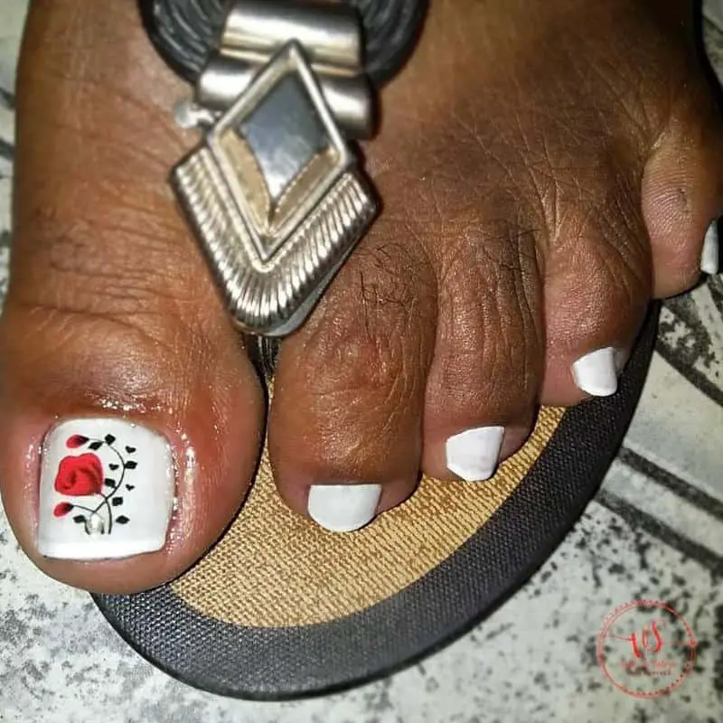 Toe Nail Designs With Floral Motives