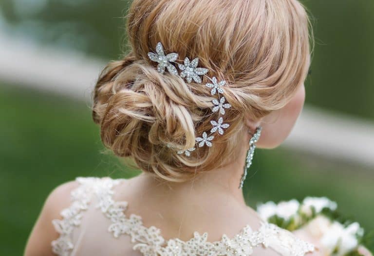 Top 30 Stunning Wedding Hairstyles For Round Faces (2023 Update)