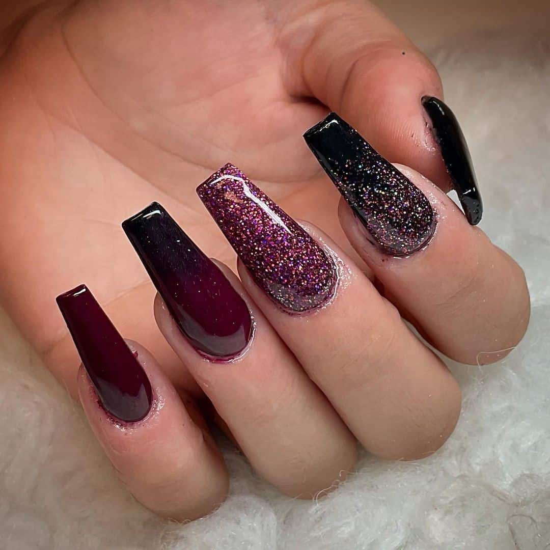 40+ Unique Burgundy Nail Design Ideas (Square & Coffin, Oval & Almond) 14 Black & Red Burgundy Nails