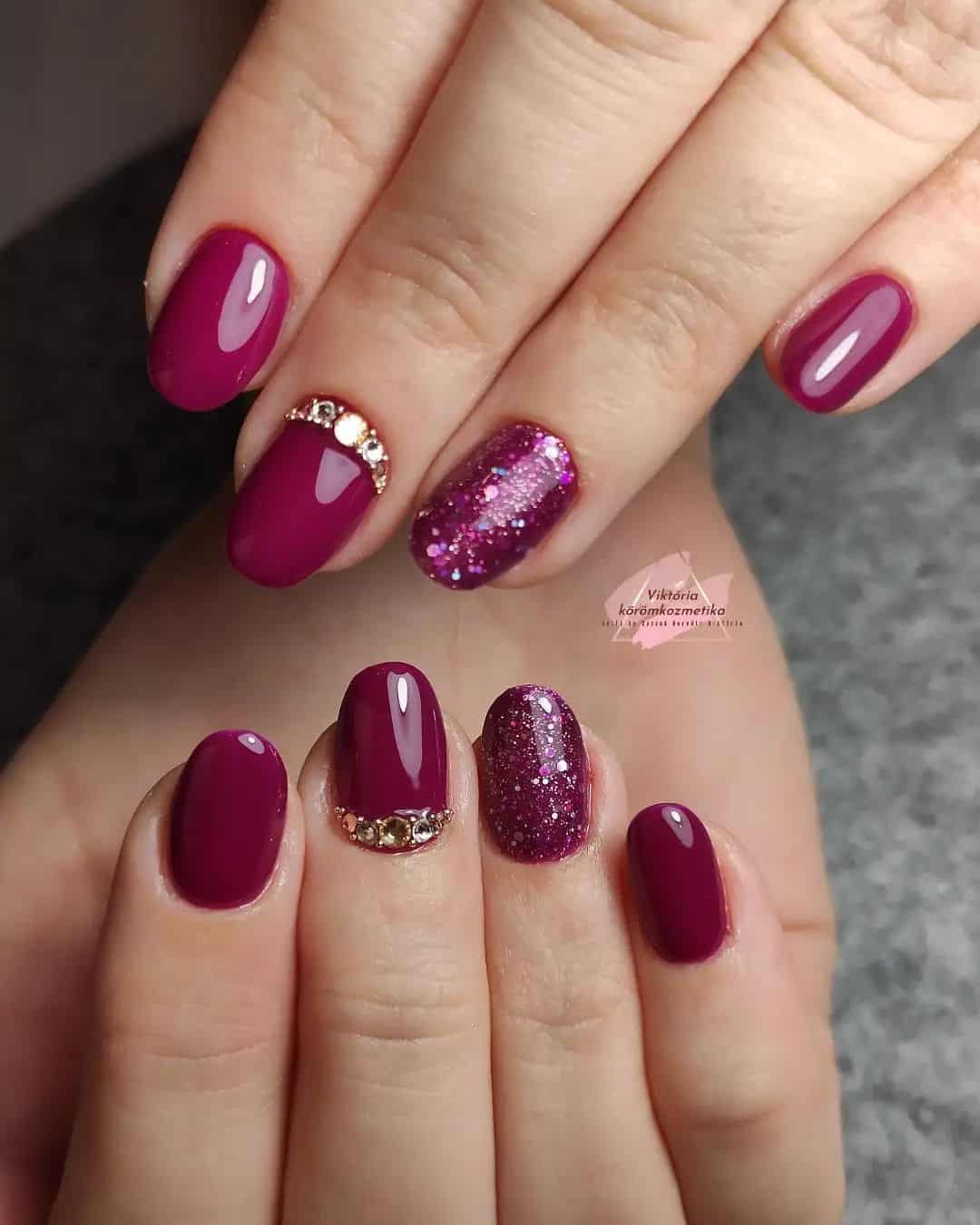 40+ Unique Burgundy Nail Design Ideas (Square & Coffin, Oval & Almond) 24 Glitter Burgundy Manicure With Gemstones