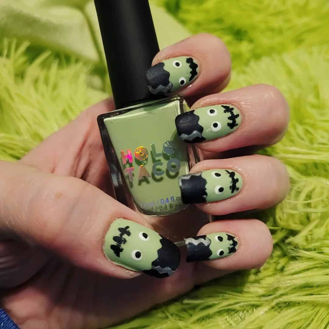 Green Cartoon Fall Nails