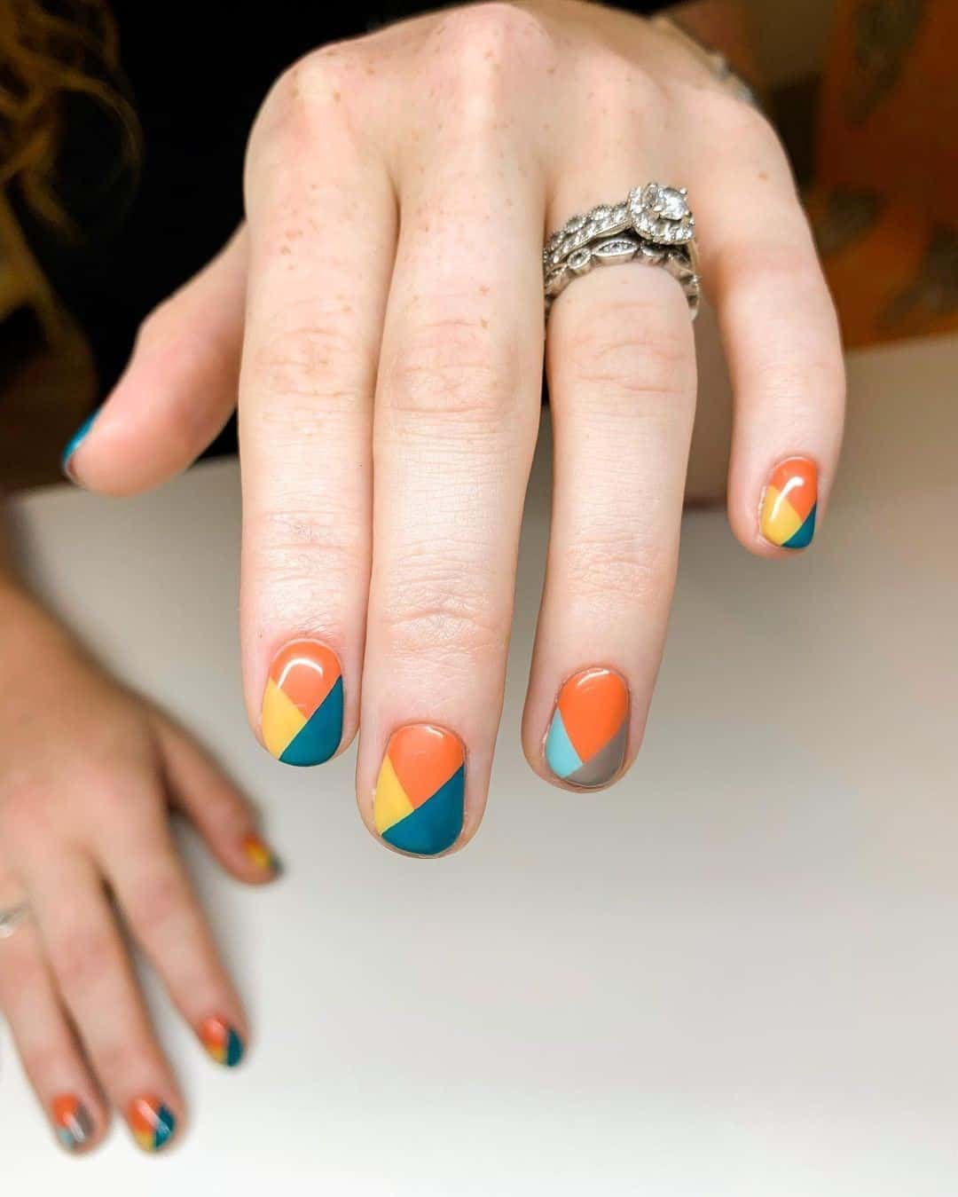 Short Fall Nails Colorful Manicure
