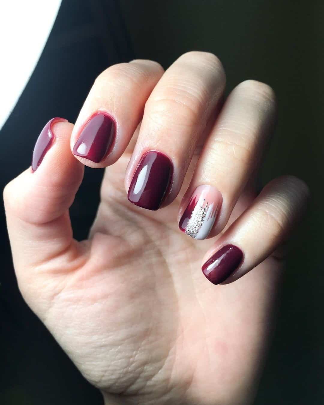 40+ Unique Burgundy Nail Design Ideas (Square & Coffin, Oval & Almond) 20 Short & Shiny Burgundy Nails