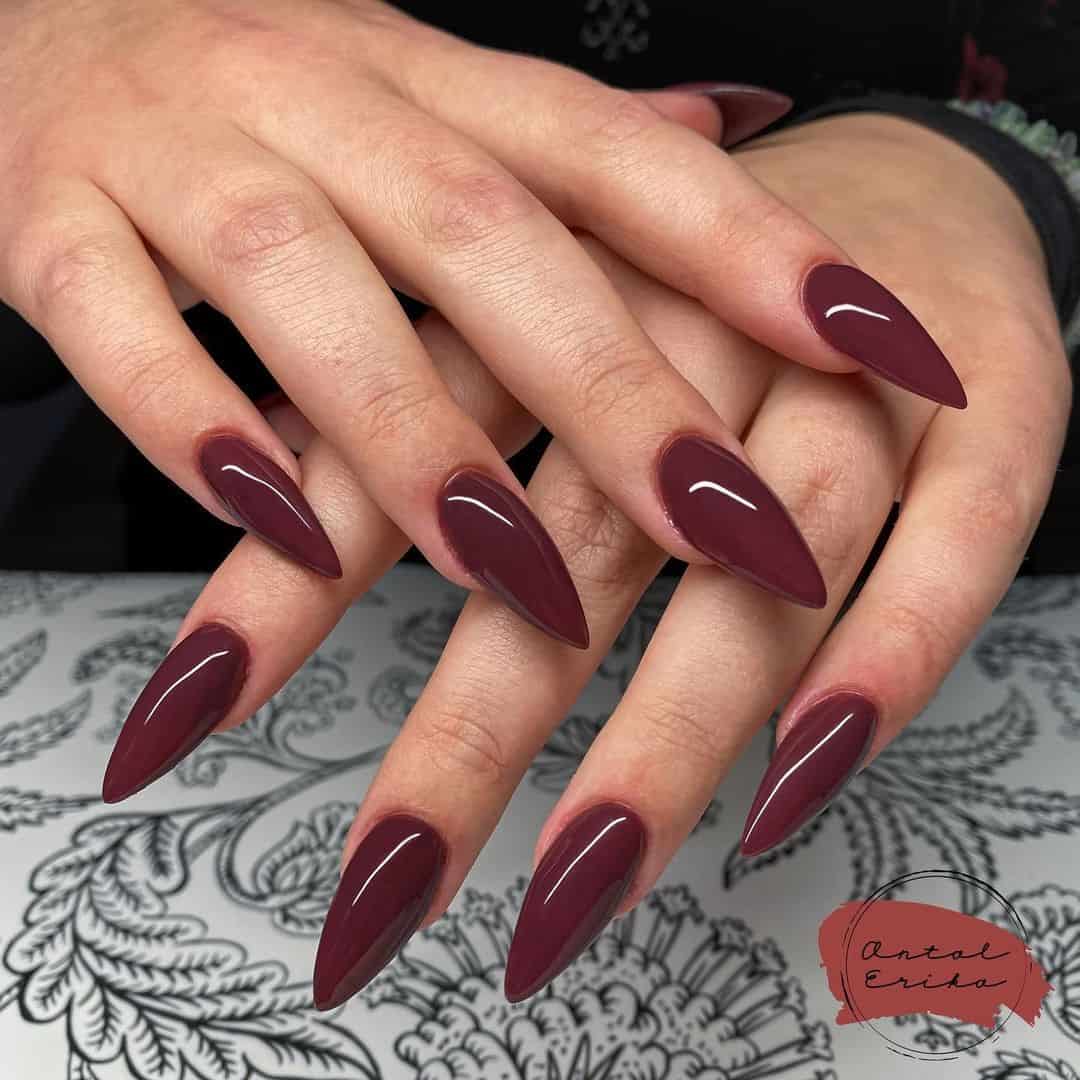 40+ Unique Burgundy Nail Design Ideas (Square & Coffin, Oval & Almond) 28 Stunning Burgundy Manicure