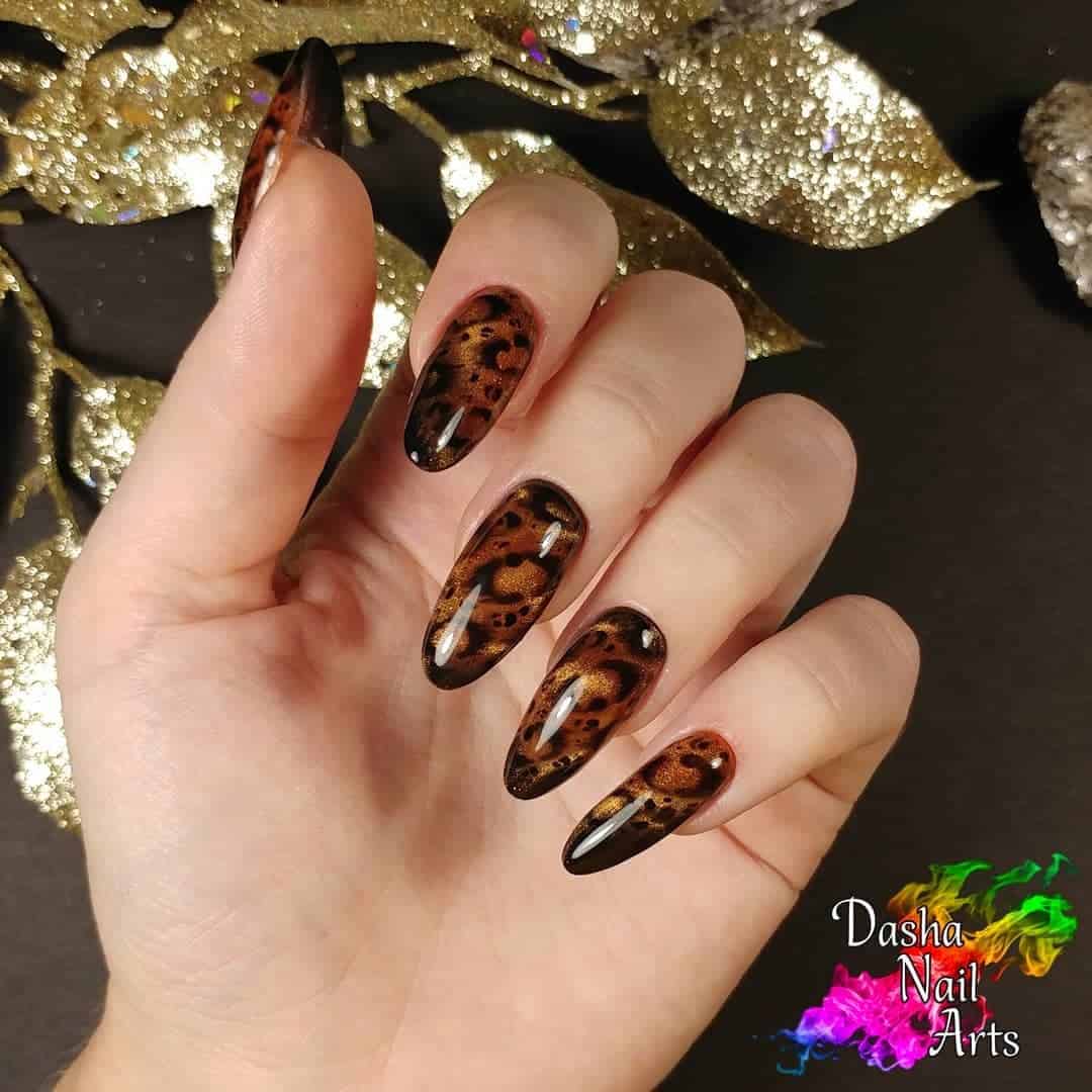 30+ Unique Cat Eye Nail Design Ideas 2022 (Short And Long) 31 Cheetah Cat Eye Nail Print