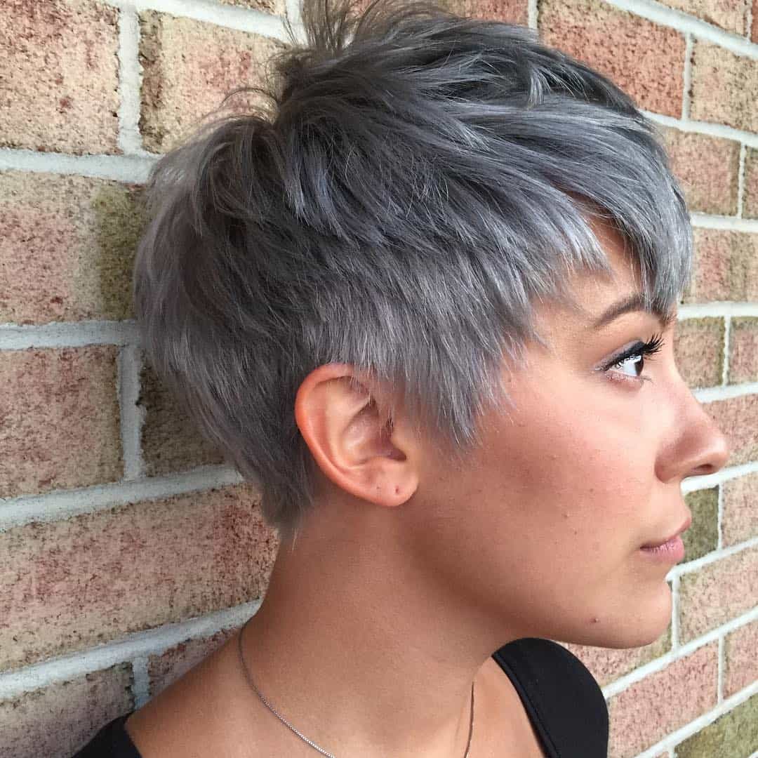 33 Perfect Pixie Cuts For Round Face That You Will Adore (2022 Version) 30 Choppy Gray Pixie