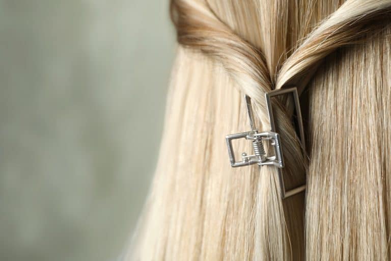 30 Claw Clip Hairstyles That Will Make You Look Stunning