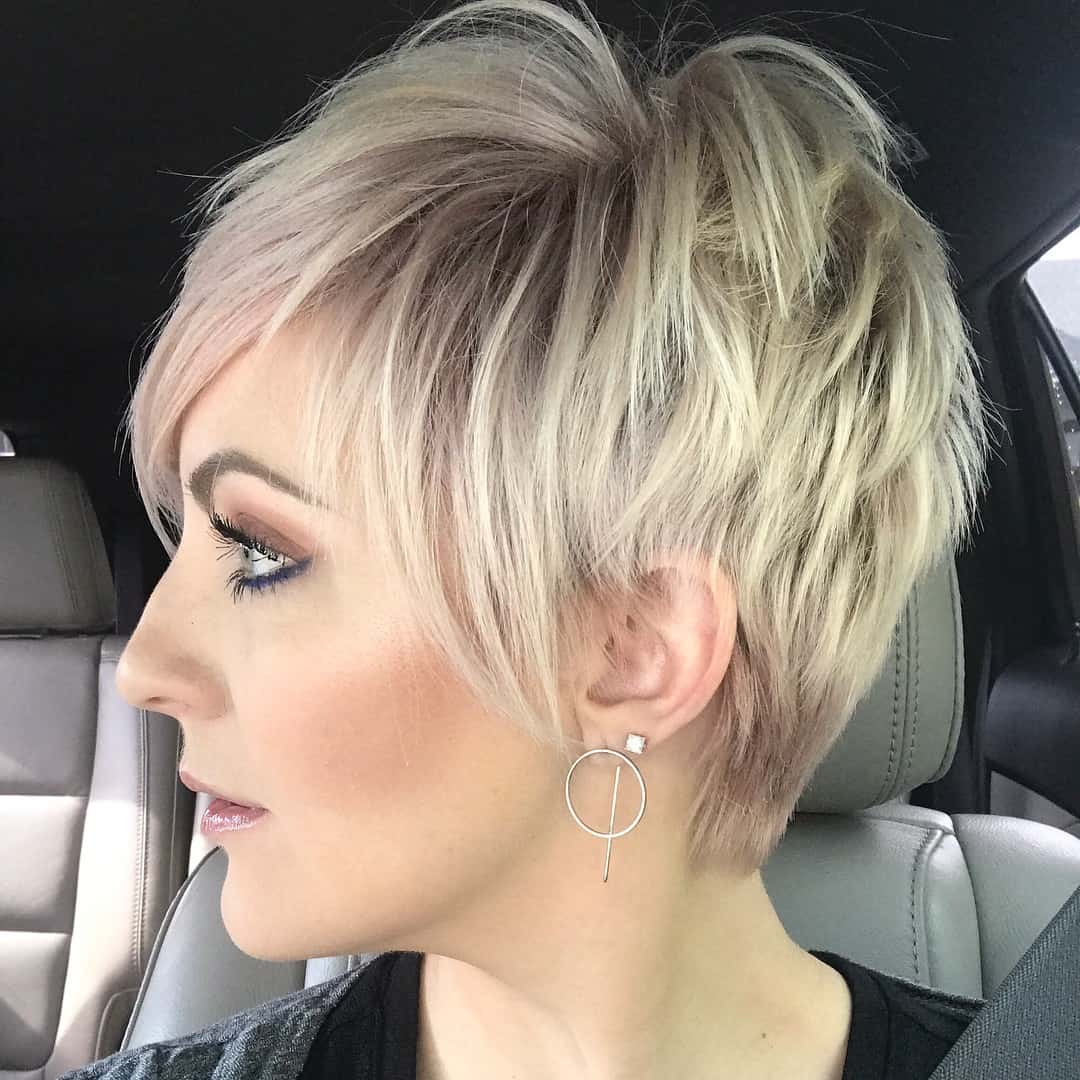 33 Perfect Pixie Cuts For Round Face That You Will Adore (2022 Version) 29 Disconnected Blonde Balayage Pixie