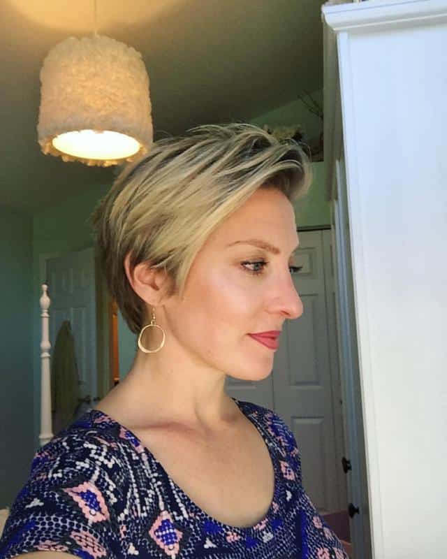 Great Forehead-Framing Pixie Haircut