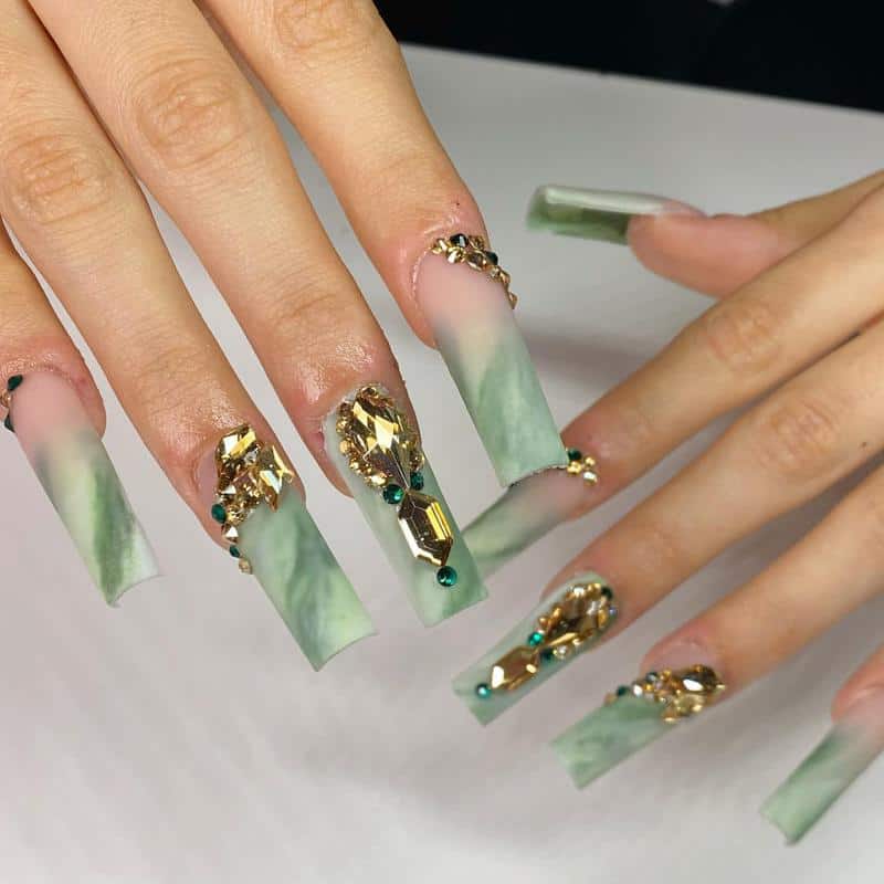 32 Elegant Nail Design With Rhinestones (2022 Version) 28 Matte Top Coat With Rhinestones