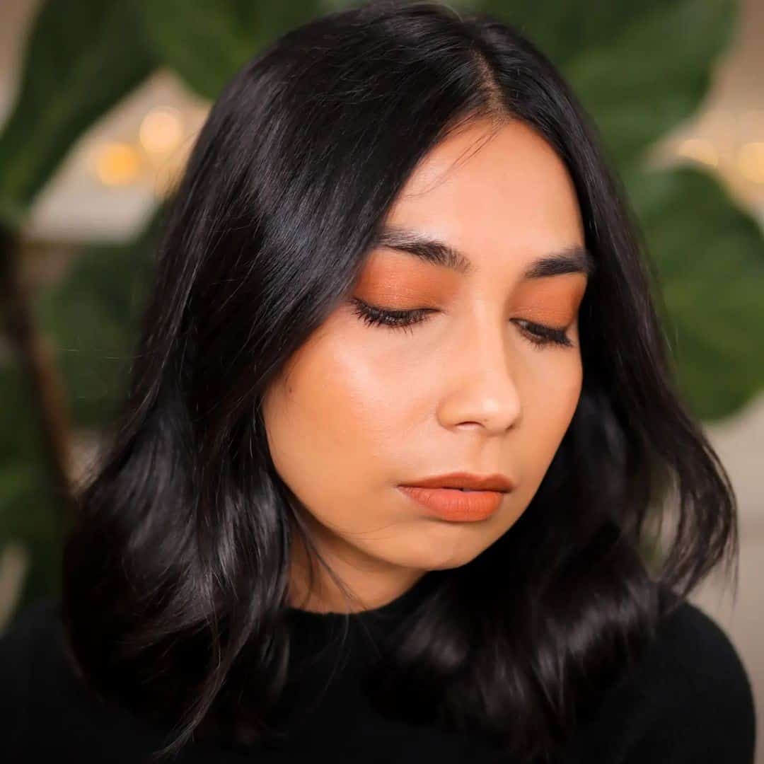 Top 30 Makeup Tips For A Round Face (Simple, Neutral & Everyday) 11 Orange Color Makeup Look