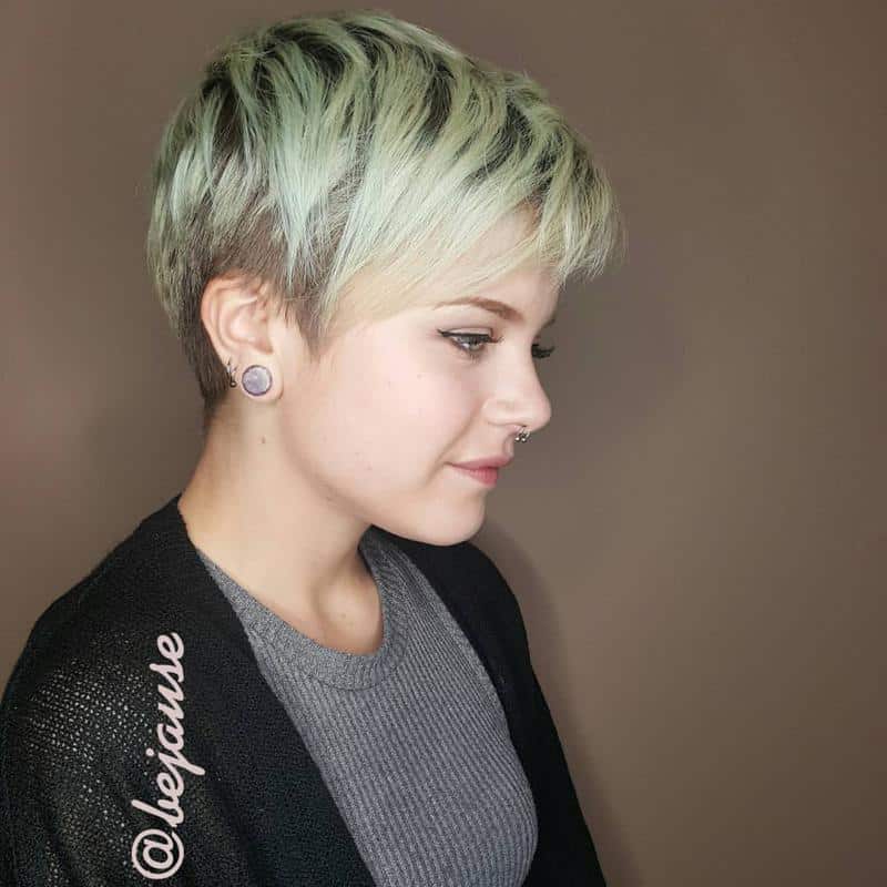 33 Perfect Pixie Cuts For Round Face That You Will Adore (2022 Version) 20 Punky Bleached Pixie Cut