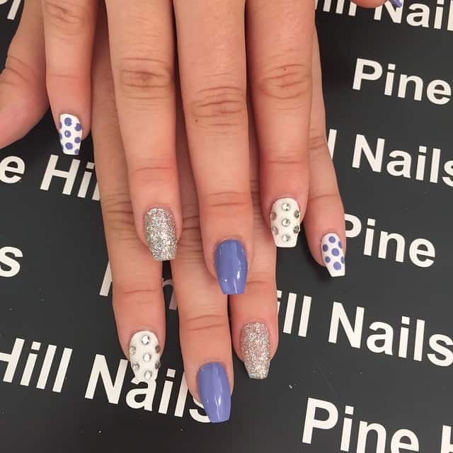 32 Elegant Nail Design With Rhinestones (2022 Version) 20 Swarovski Rhinestones Nails 1