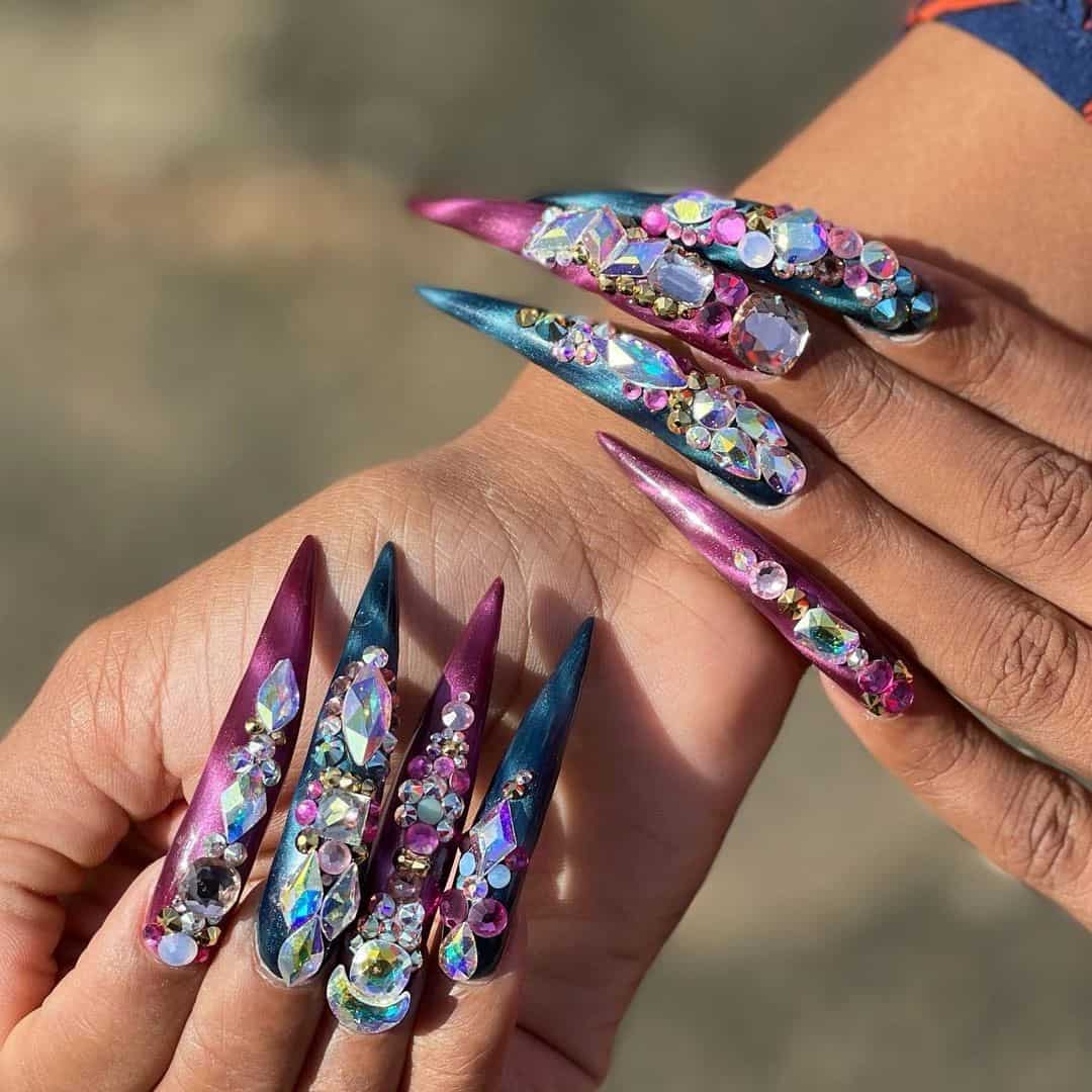 Unique Cat Eye Design Manicure