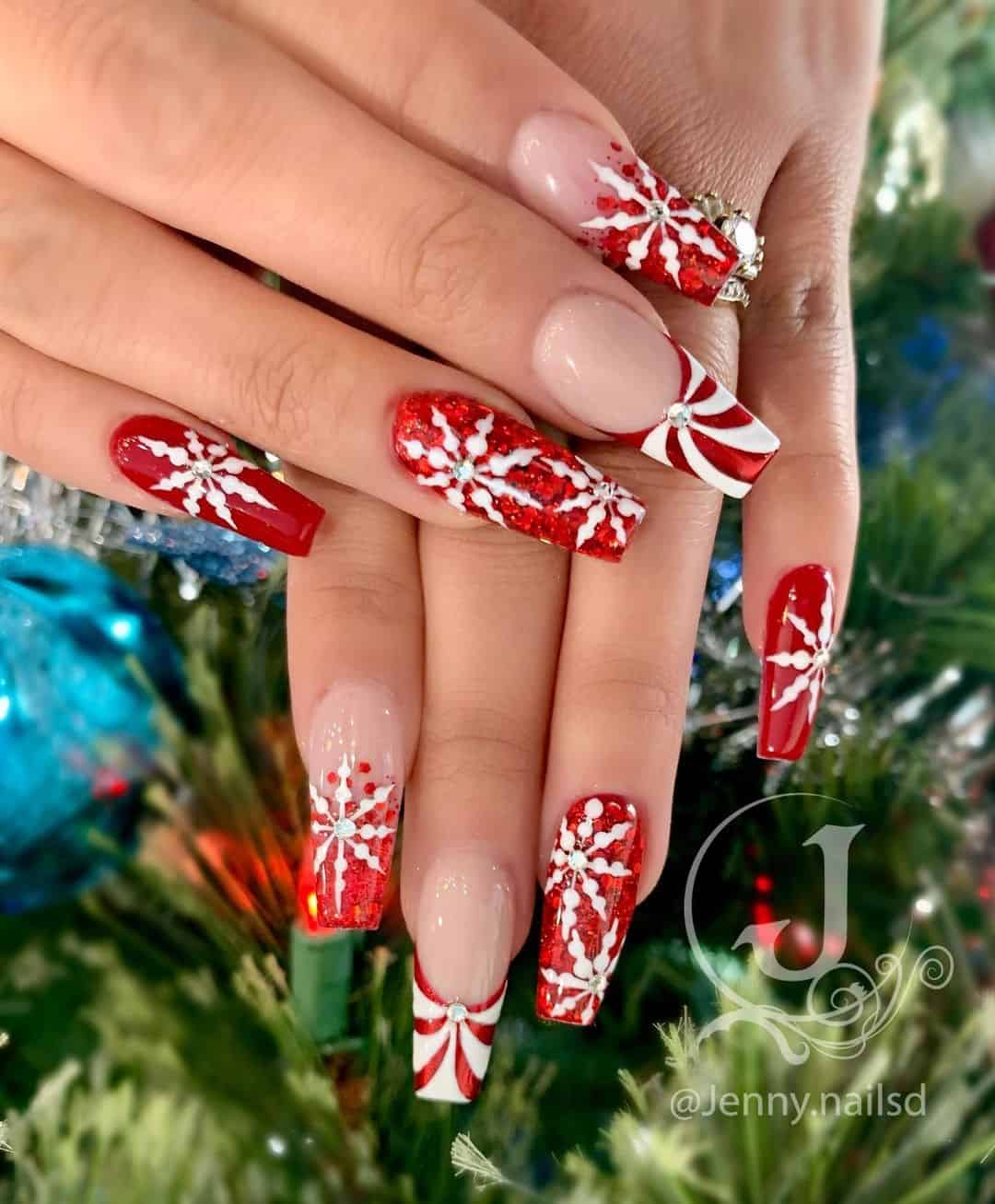 Artwork Red Christmas Nails