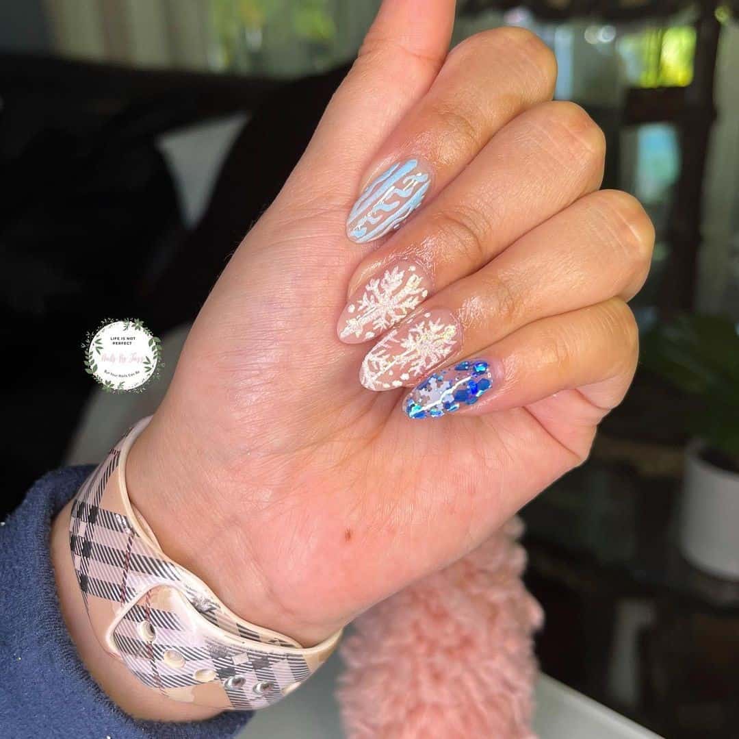 Top 33 Sweet Snowflake Nail Design Ideas For Winter 18 Blue Snowflake Nails