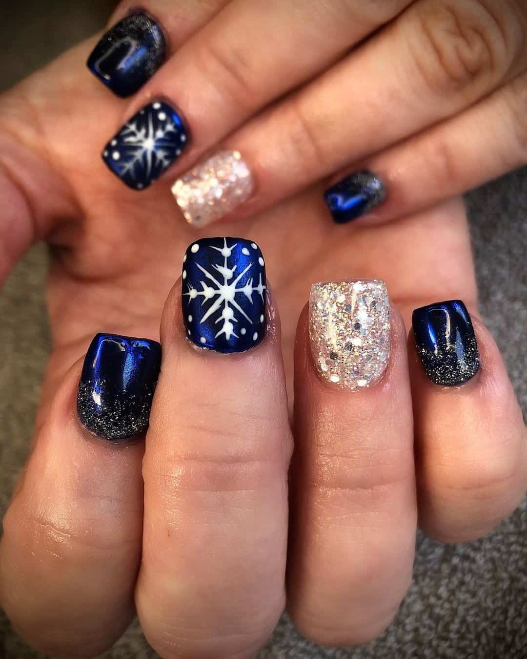 Dark Blue Nails With Star Details