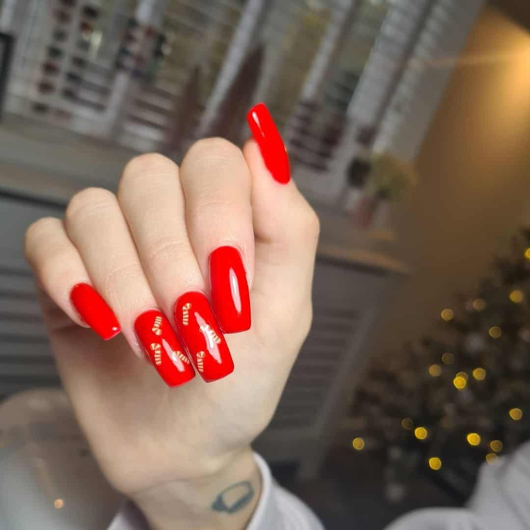 Fiery Red Christmas Nails Manicure