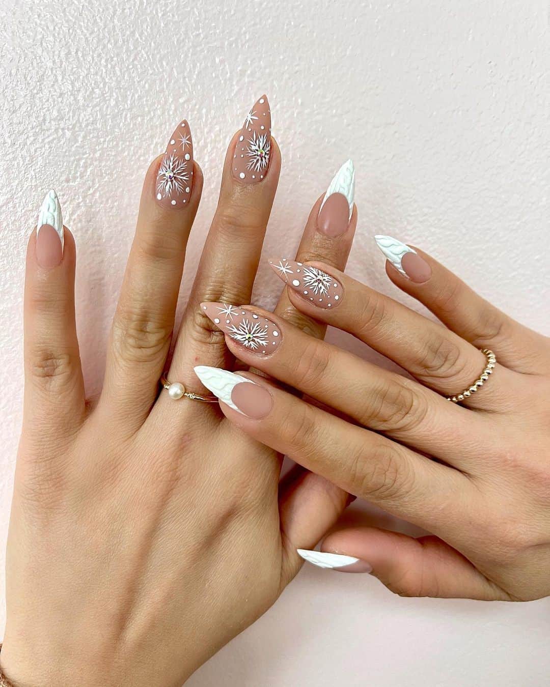 35 Elegant Christmas Acrylic Nail Design Ideas 2022 3 French & Nude Christmas Acrylic Nails