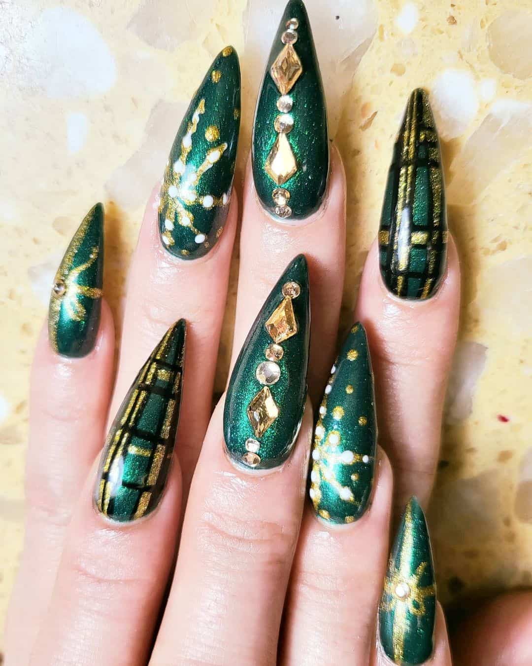 Long Bright Green Christmas Acrylic Nails