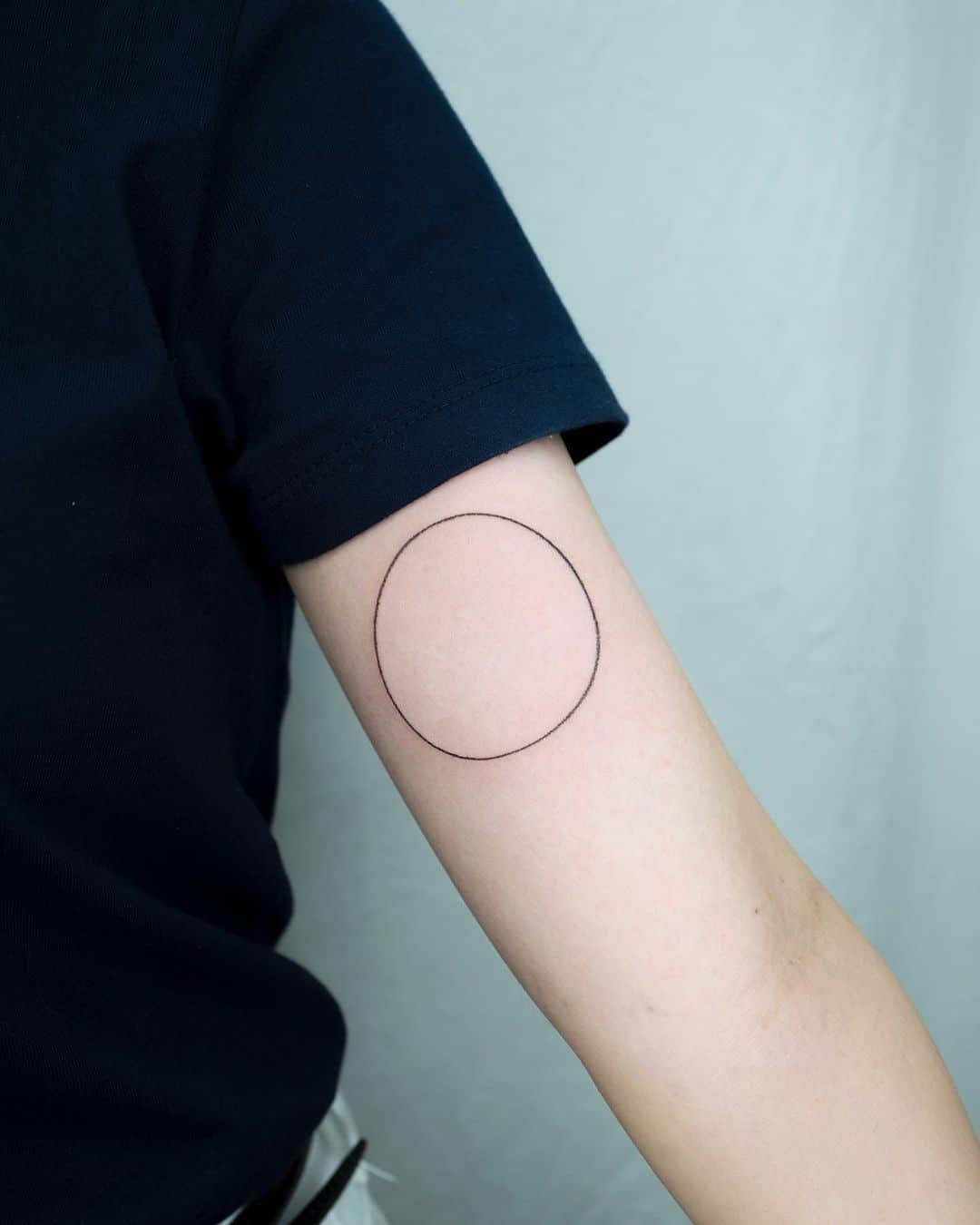 Top 37 Gorgeous Circle Tattoo Design Ideas 2022 (Small, Big, Black, Colorful) 10 Minimalism Circle Tattoo