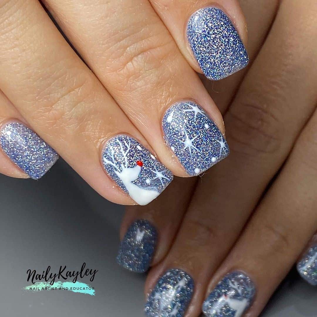 Natural & Short Glitter Blue Christmas Nails