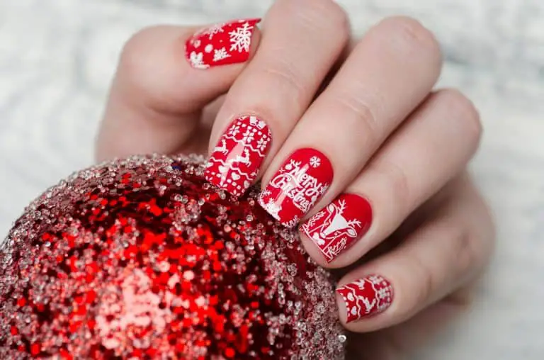 5. Short Red and Gold Christmas Nails - wide 10