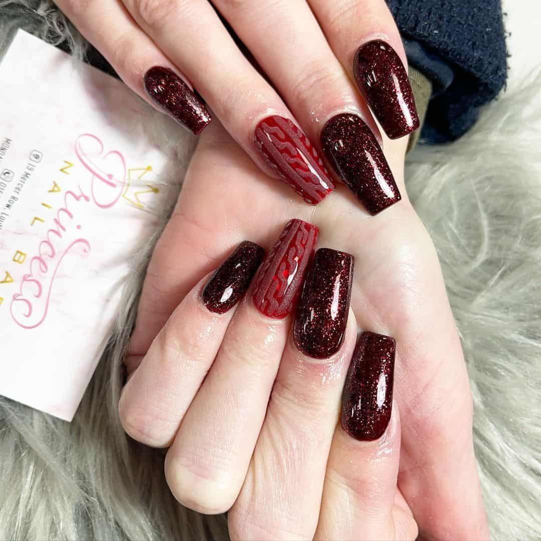 Red Christmas Nails With Burgundy Elements