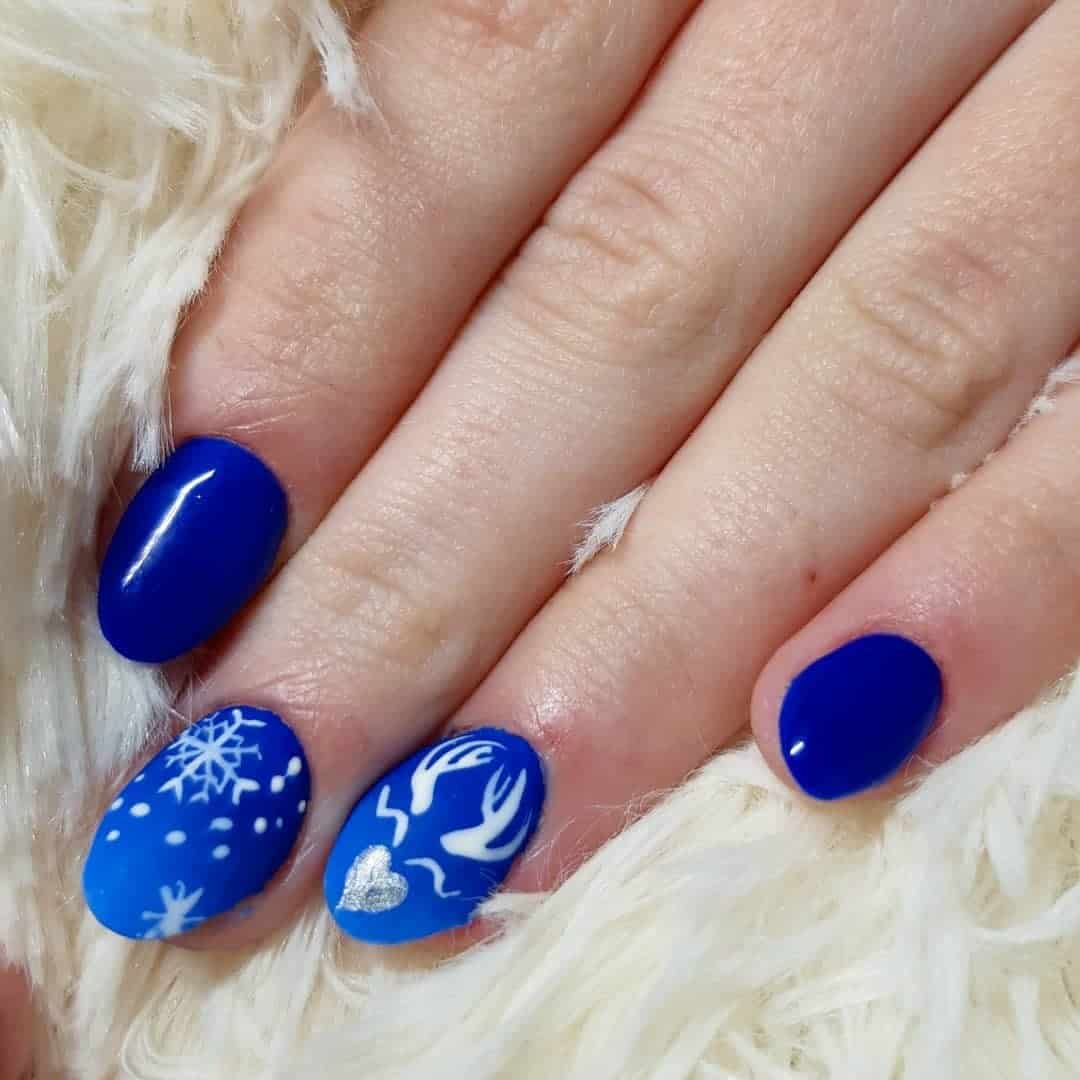 Short Dark Blue Cartoon Nails