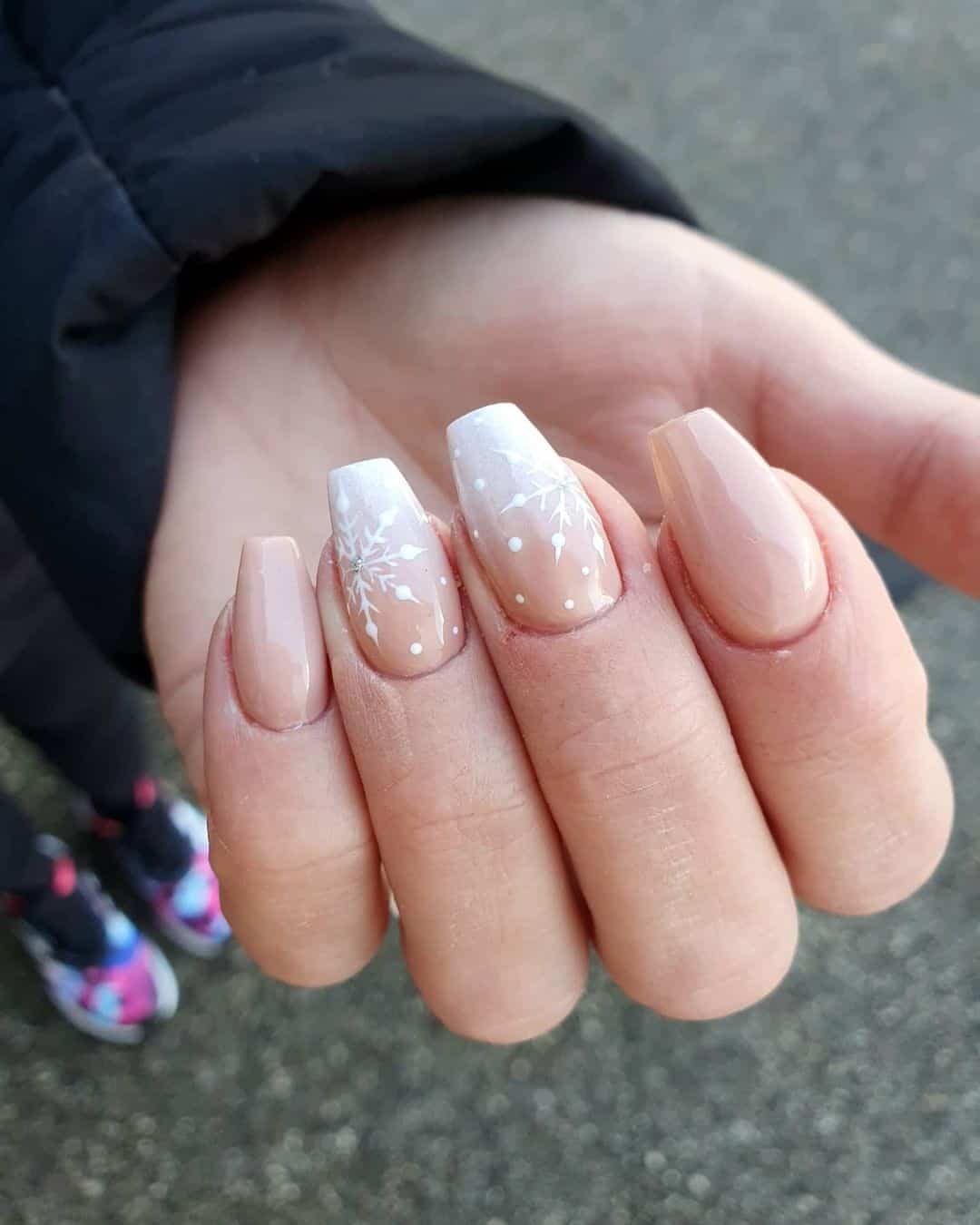 Top 31 Gorgeous Short Christmas Nail Design Ideas 16 Short Elegant Nude Nails