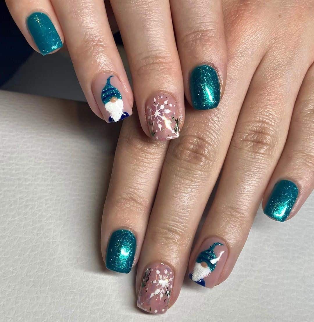 Top 31 Gorgeous Short Christmas Nail Design Ideas 2 Short Glitter Christmas Nails