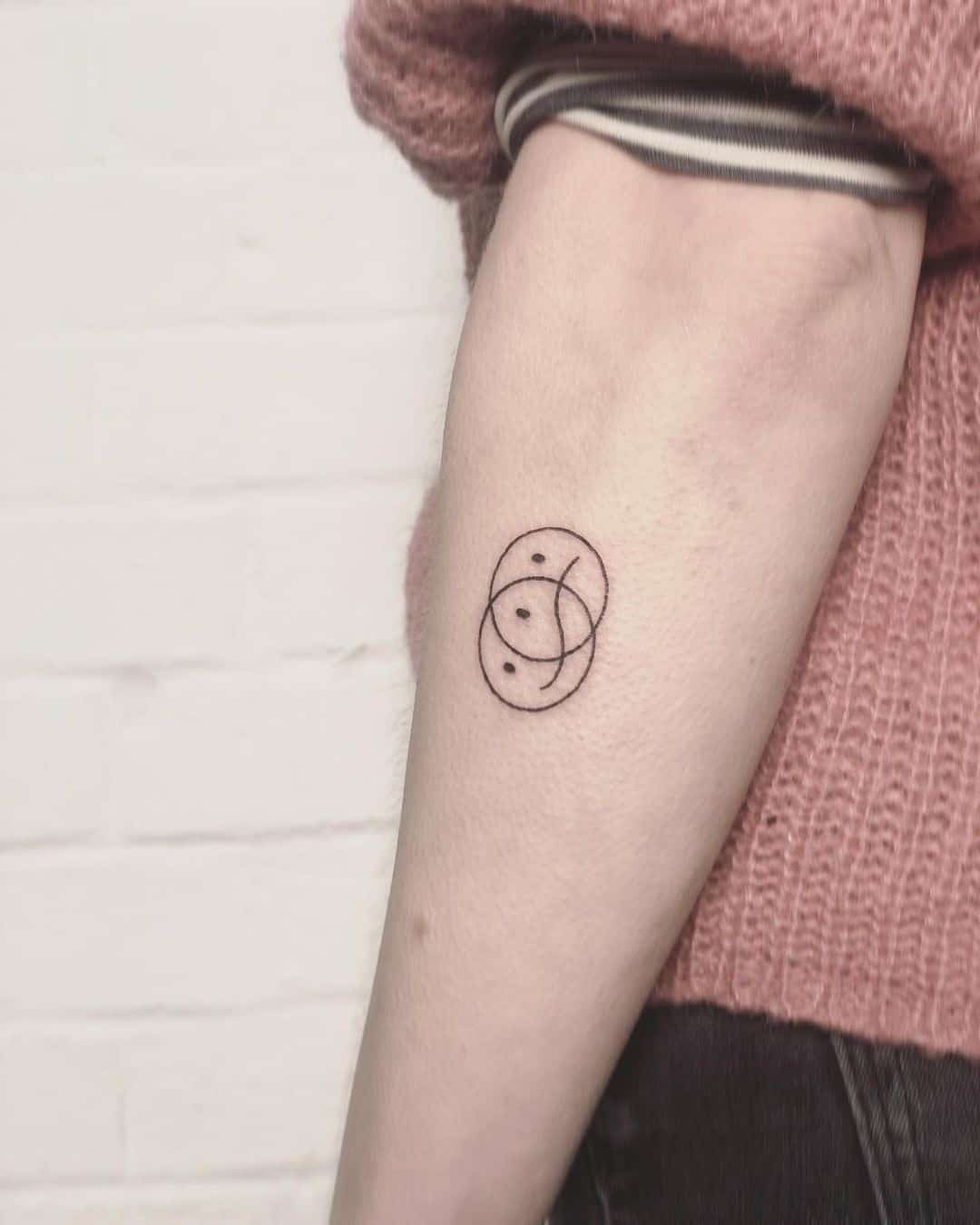 Top 37 Gorgeous Circle Tattoo Design Ideas 2022 (Small, Big, Black, Colorful) 3 Unique Circle Tattoo Ideas