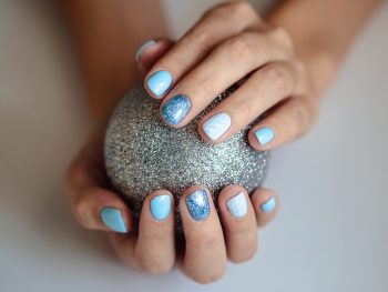 short christmas nail